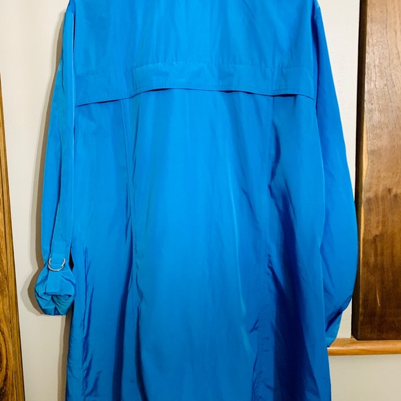 Beautiful Blue Light Travel Jacket, SZ 3. Slimming - Picture 3 of 4